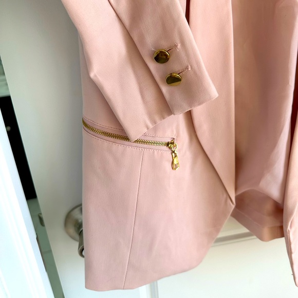Soft Pink Blazer with Gold Embellishments - Picture 3 of 12